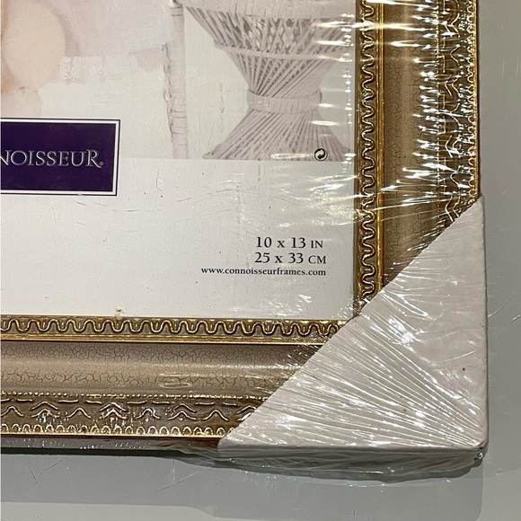 *NEW* Elegant Gold and Beige 10 x 13 IN Picture Frame by Connoisseur Frames - Picture 3 of 6